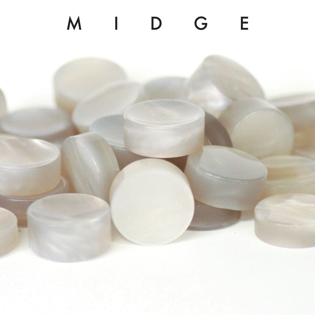 Bowlerite Worry Stone - Midge (white)